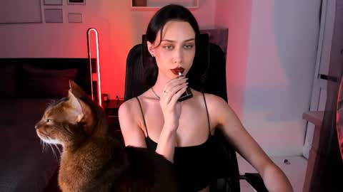 unaericaabistrong online show from April 10, 6:01 pm