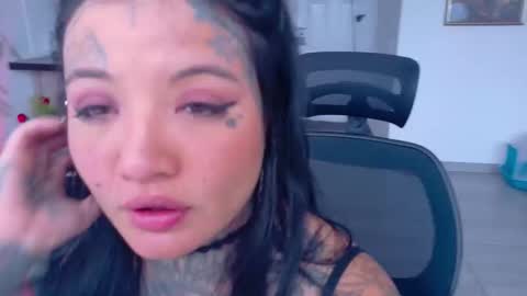 Franchesca  online show from November 25, 6:30 pm