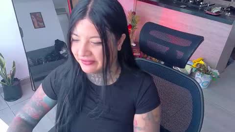 Franchesca  online show from December 2, 7:20 pm