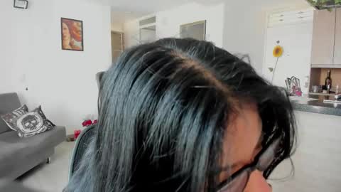 Franchesca  online show from March 26, 2:11 pm