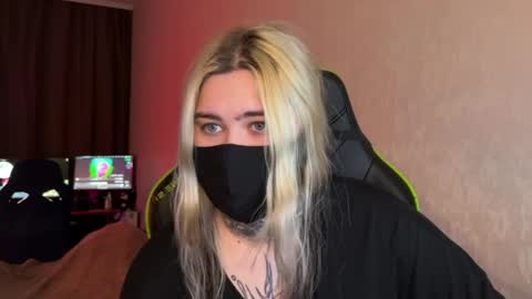 Snapshot of unaxyling chatting on March 6, 1:02 am unaxyling online show from March 6, 1:02 am