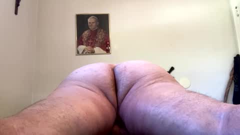 Snapshot of uncledenny1 chatting on October 1, 2:12 pm Hairy Sally online show from October 1, 2:12 pm