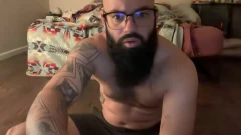 uncutbeard129840 online show from November 4, 1:21 pm