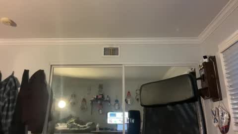 uncutbeard129840 online show from May 12, 12:46 pm
