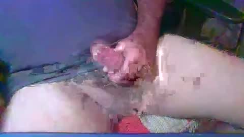 Snapshot of uncutmike7x5 chatting on December 6, 7:45 pm uncutmike7x5 online show from December 6, 7:45 pm