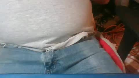 Snapshot of uncutmike7x5 chatting on December 9, 2:28 pm uncutmike7x5 online show from December 9, 2:28 pm