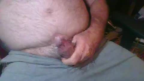 Snapshot of uncutmike7x5 chatting on December 18, 1:23 pm uncutmike7x5 online show from December 18, 1:23 pm