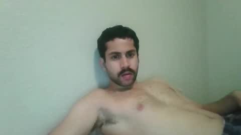 Snapshot of understanding_man chatting on April 5, 8:11 am understanding_man online show from April 5, 8:11 am