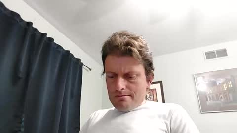 Snapshot of undress_me_ chatting on April 20, 10:40 am undress me online show from April 20, 10:40 am
