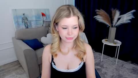 Alice online show from April 25, 4:59 am