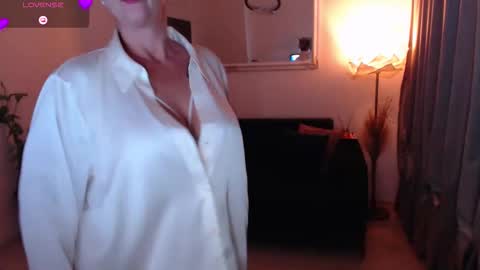 Eva online show from November 14, 9:24 pm