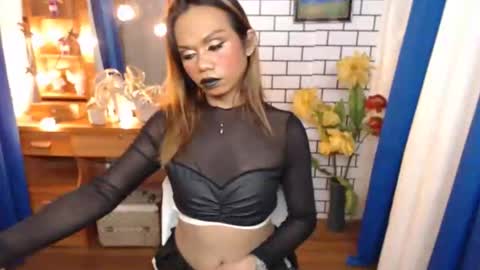 Molly online show from February 11, 4:12 pm