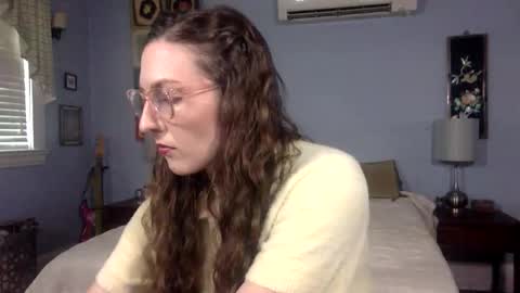 Lola Moonstone online show from May 20, 3:18 pm