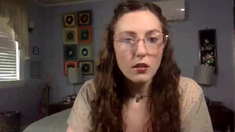 Lola Moonstone online show from May 24, 3:17 pm