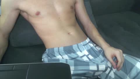 uniqueboy22 online show from March 24, 8:58 pm