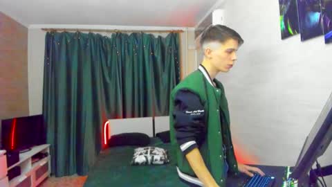Alex online show from November 6, 7:59 pm