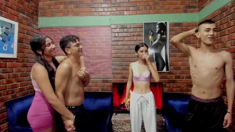 Snapshot of universal_sexx chatting on December 3, 4:36 am ESTRELLA - JACKSSON - MICHAEL - LUCERO online show from December 3, 4:36 am