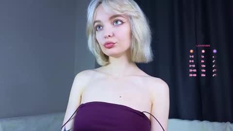 ShizukaShizuSHIZ online show from October 15, 3:17 am