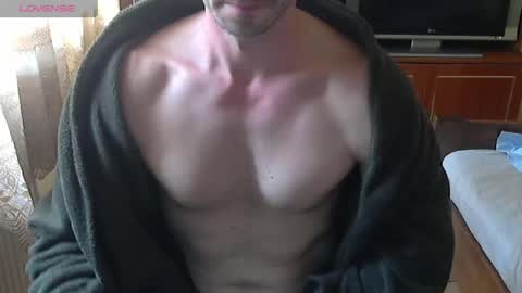 Snapshot of unnamedcock chatting on April 17, 8:17 am unnamedcock online show from April 17, 8:17 am