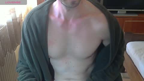 Snapshot of unnamedcock chatting on April 19, 8:13 am unnamedcock online show from April 19, 8:13 am