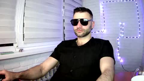 Snapshot of unnknow2024 chatting on April 25, 6:38 pm SlavaVibes online show from April 25, 6:38 pm