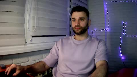 Snapshot of unnknow2024 chatting on April 28, 6:57 pm SlavaVibes online show from April 28, 6:57 pm