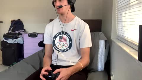 Stepbro online show from January 2, 4:35 pm