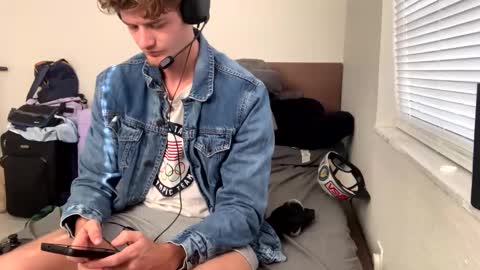 Stepbro online show from January 2, 8:24 pm
