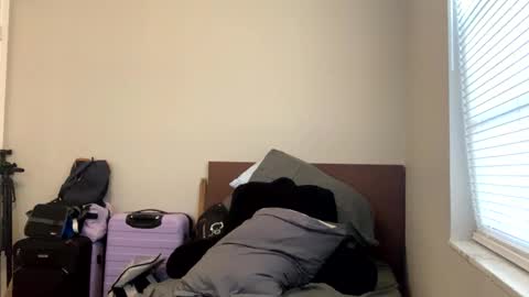 Stepbro online show from January 3, 1:25 pm