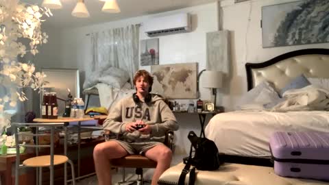 Stepbro online show from February 3, 1:08 pm