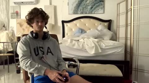 Stepbro online show from February 5, 12:49 pm
