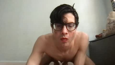 Snapshot of upsetboy chatting on June 10, 7:13 pm deaf mute boy online show from June 10, 7:13 pm
