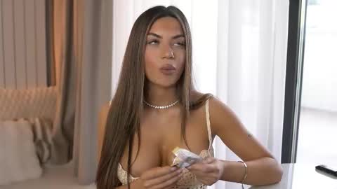 Ivy online show from February 24, 3:32 pm