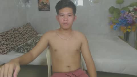 Snapshot of ur_bigcockeziekiel chatting on April 5, 8:44 am ur_bigcockeziekiel online show from April 5, 8:44 am