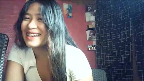 Snapshot of ur_cathyxx chatting on March 16, 9:35 am ur cathyxx online show from March 16, 9:35 am
