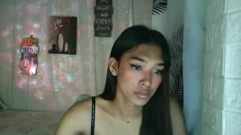 ur_dazzlingmorenaxx online show from February 18, 6:04 pm