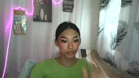 ur_dazzlingmorenaxx online show from May 5, 2:08 am