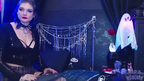 Snapshot of ur_em0_dreamgirl chatting on February 13, 2:42 pm Daria Doom online show from February 13, 2:42 pm