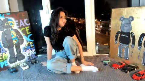 Snapshot of ur_emellly chatting on September 27, 4:56 pm Hello my name is Emilly online show from September 27, 4:56 pm