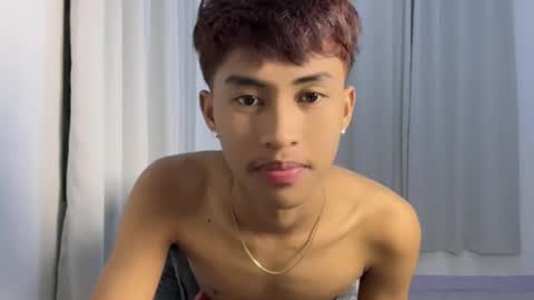 ur_fuckerbttm online show from October 27, 12:31 pm