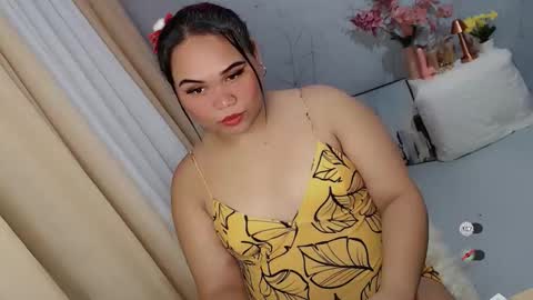 Snapshot of ur_greatest_obsession chatting on February 5, 12:10 pm KENDRA CUTIEE online show from February 5, 12:10 pm