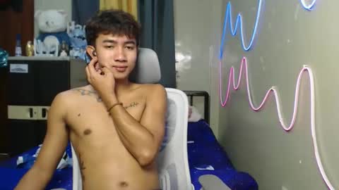 jonny online show from June 10, 11:03 pm