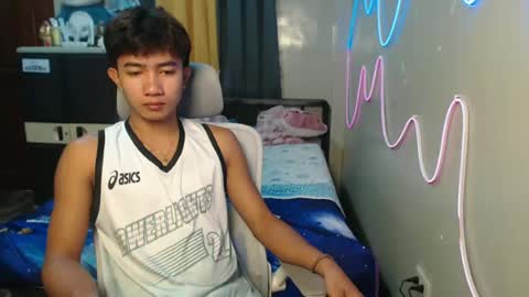 jonny online show from June 15, 11:07 pm