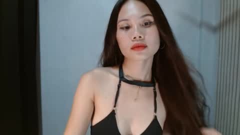 ur_nicscummer online show from June 29, 1:33 pm
