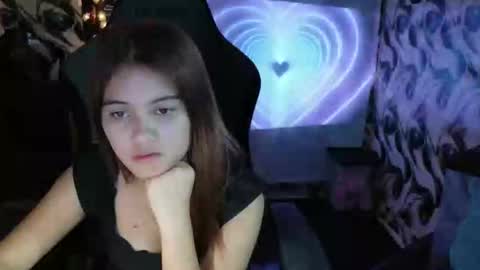 ur_prettyangel online show from May 16, 2:19 am