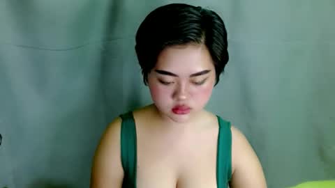 zey  online show from February 8, 12:08 pm