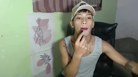 Snapshot of ur_raffy chatting on February 17, 11:55 am ur_raffy online show from February 17, 11:55 am