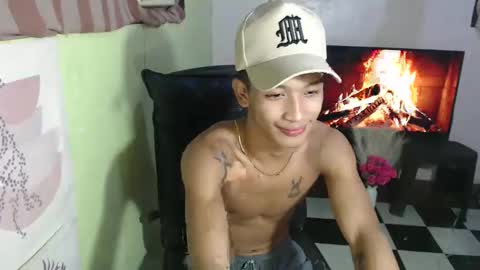 Snapshot of ur_raffy chatting on February 21, 2:38 pm ur_raffy online show from February 21, 2:38 pm