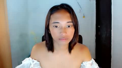 Ellie online show from March 28, 3:50 am