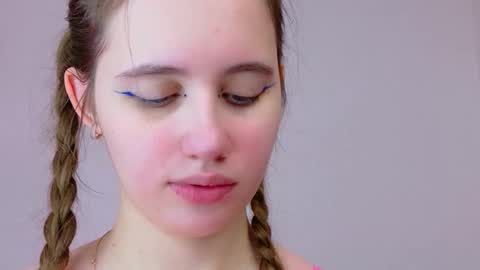 Snapshot of ur_shy_bambi chatting on February 3, 2:53 am Ann online show from February 3, 2:53 am